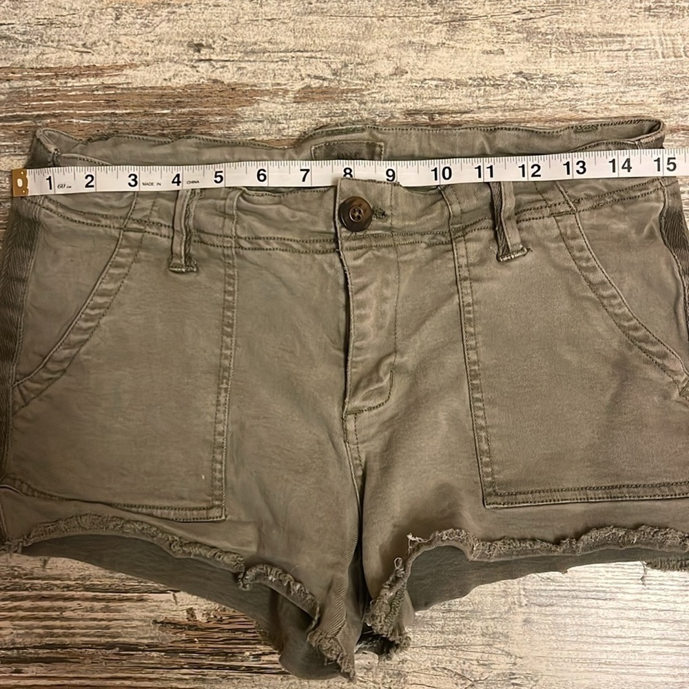 BKE Army Green Shorts Size 27 - Picture 4 of 6